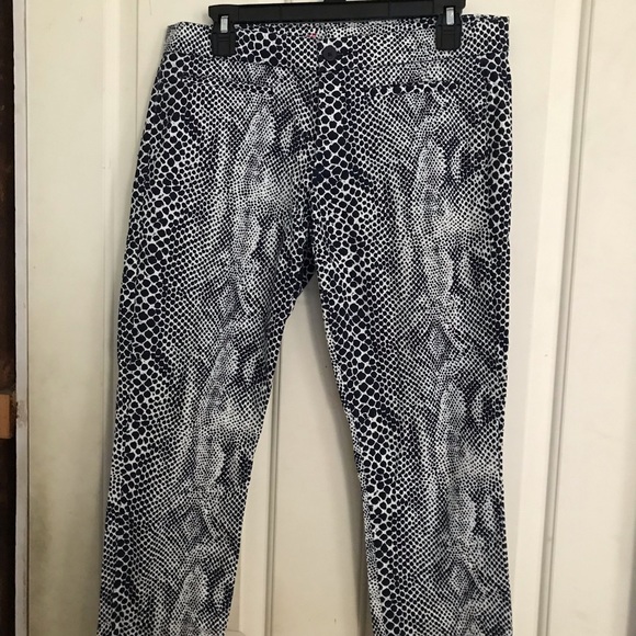 Supper Skinny Cropped pant - Picture 1 of 4